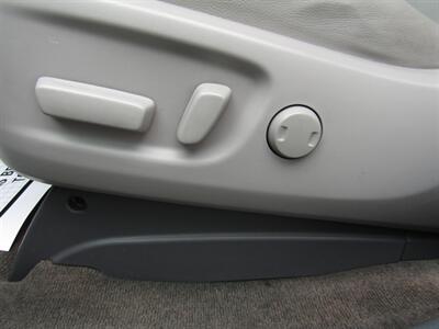 2017 Toyota Sienna XLE,NAV,LEATHER,TECH PKG,RVC,SILVER CERTIFIED   - Photo 13 - Haddon Twp, NJ 08107