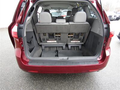 2017 Toyota Sienna XLE,NAV,LEATHER,TECH PKG,RVC,SILVER CERTIFIED   - Photo 18 - Haddon Twp, NJ 08107