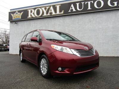 2017 Toyota Sienna XLE,NAV,LEATHER,TECH PKG,RVC,SILVER CERTIFIED Van