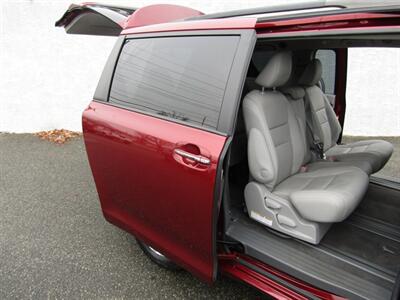 2017 Toyota Sienna XLE,NAV,LEATHER,TECH PKG,RVC,SILVER CERTIFIED   - Photo 19 - Haddon Twp, NJ 08107
