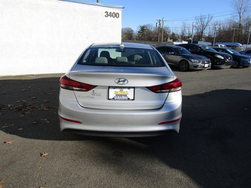 2017 Hyundai ELANTRA SE,CONV PKG,BLUETOOTH,SILVER CERTIFIED - Photo 6 - Haddon Twp, NJ 08107