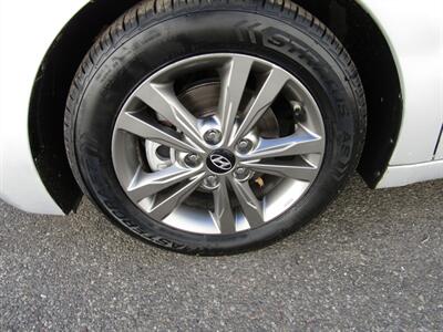 2017 Hyundai ELANTRA SE,CONV PKG,BLUETOOTH,SILVER CERTIFIED - Photo 32 - Haddon Twp, NJ 08107