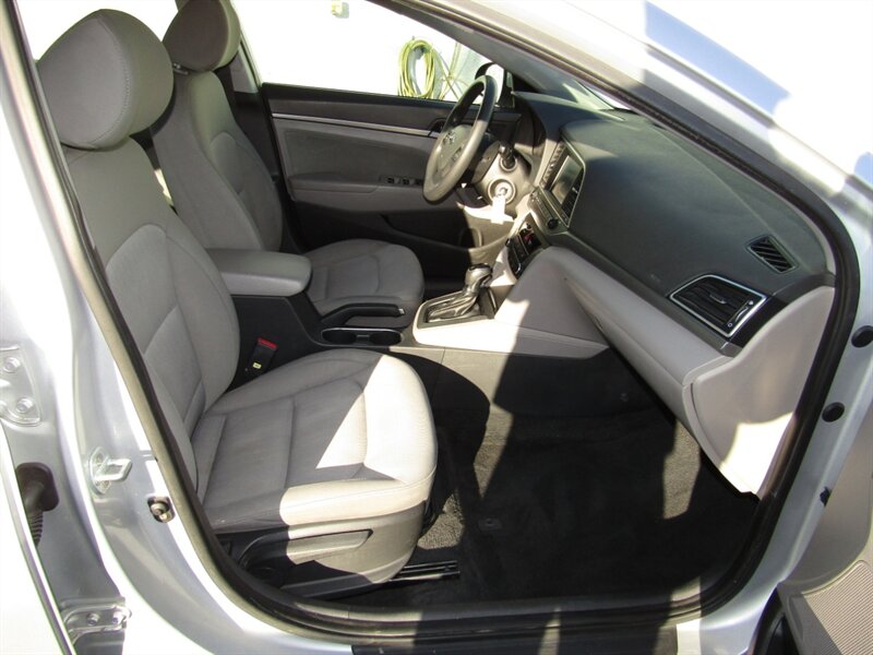 2017 Hyundai ELANTRA SE,CONV PKG,BLUETOOTH,SILVER CERTIFIED - Photo 20 - Haddon Twp, NJ 08107