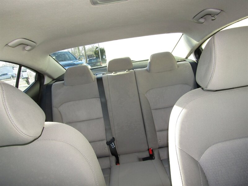 2017 Hyundai ELANTRA SE,CONV PKG,BLUETOOTH,SILVER CERTIFIED - Photo 31 - Haddon Twp, NJ 08107