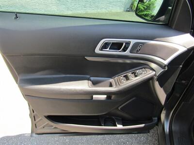 2015 Ford Explorer XLT   - Photo 32 - Haddon Twp, NJ 08107