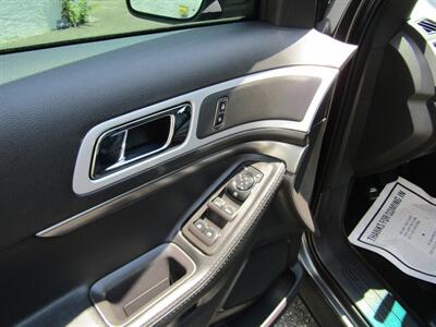 2015 Ford Explorer XLT   - Photo 33 - Haddon Twp, NJ 08107