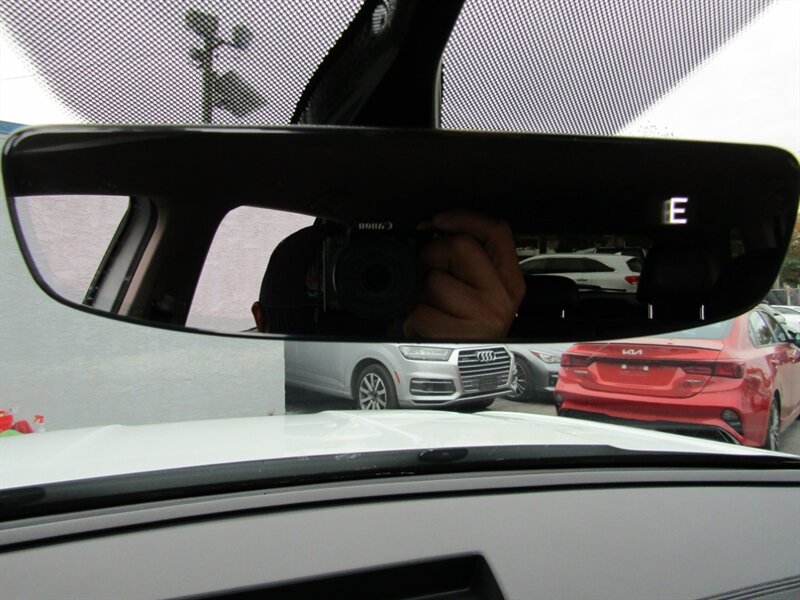 2021 Volkswagen Atlas SE,TECH PKG,LEATHER,COMFORT PKG,SILVER CERTIFIED   - Photo 63 - Haddon Twp, NJ 08107