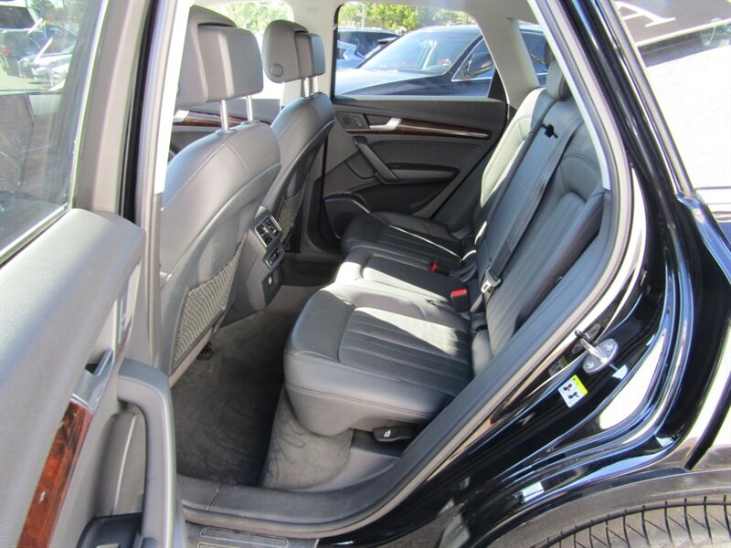 2018 Audi Q5 AWD,NAV,DR.ASST PKG,CONV PKG,RVC,SILVER CERTIFIED   - Photo 34 - Haddon Twp, NJ 08107