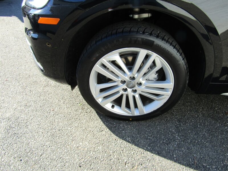 2018 Audi Q5 AWD,NAV,DR.ASST PKG,CONV PKG,RVC,SILVER CERTIFIED   - Photo 12 - Haddon Twp, NJ 08107