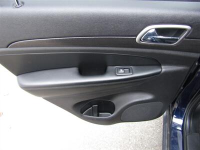 2018 Jeep Grand Cherokee 4X4,CONV PKG,RVC,COMFORT PKG,SILVER CERTIFIED   - Photo 18 - Haddon Twp, NJ 08107