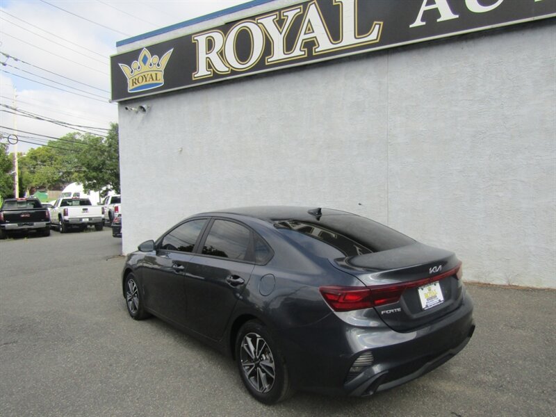 2023 Kia Forte LXS - Photo 6 - Haddon Twp, NJ 08107