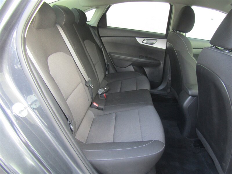 2023 Kia Forte LXS - Photo 15 - Haddon Twp, NJ 08107