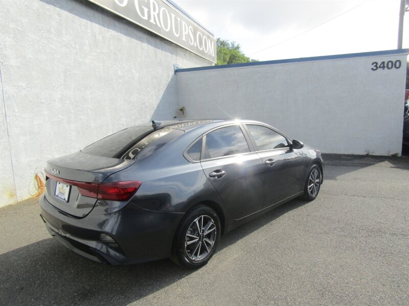 2023 Kia Forte LXS - Photo 8 - Haddon Twp, NJ 08107