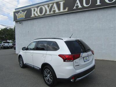 2016 Mitsubishi Outlander SE   - Photo 6 - Haddon Twp, NJ 08107