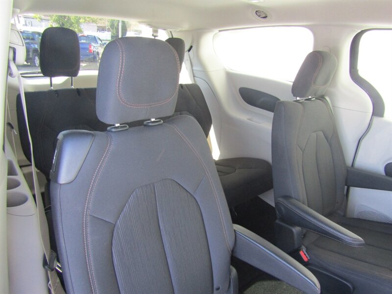 2019 Chrysler Pacifica TOURING,PWR PKG,CONV PKG,RVC,SILVER CERTIFIED - Photo 20 - Haddon Twp, NJ 08107