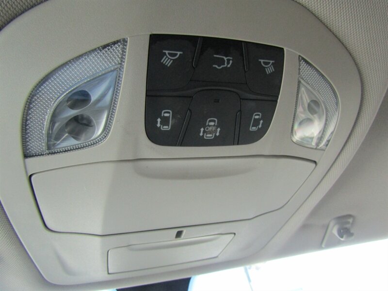 2019 Chrysler Pacifica TOURING,PWR PKG,CONV PKG,RVC,SILVER CERTIFIED - Photo 33 - Haddon Twp, NJ 08107