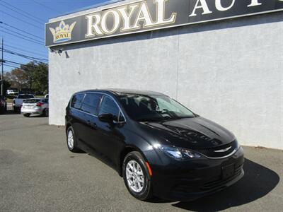 2019 Chrysler Pacifica TOURING,PWR PKG,CONV PKG,RVC,SILVER CERTIFIED - Photo 1 - Haddon Twp, NJ 08107