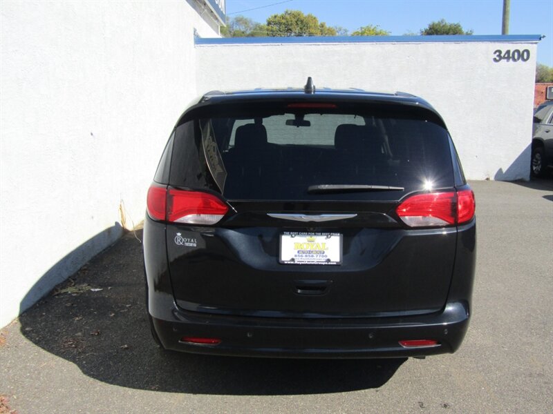 2019 Chrysler Pacifica TOURING,PWR PKG,CONV PKG,RVC,SILVER CERTIFIED - Photo 9 - Haddon Twp, NJ 08107