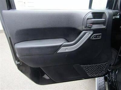 2011 Jeep Wrangler Rubicon   - Photo 21 - Haddon Twp, NJ 08107