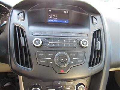 2018 Ford Focus SE,CONV PKG,RVC,SILVER CERTIFIED   - Photo 48 - Haddon Twp, NJ 08107