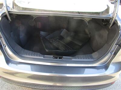 2018 Ford Focus SE,CONV PKG,RVC,SILVER CERTIFIED   - Photo 35 - Haddon Twp, NJ 08107
