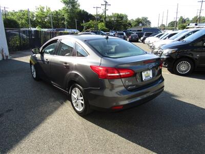2018 Ford Focus SE,CONV PKG,RVC,SILVER CERTIFIED   - Photo 5 - Haddon Twp, NJ 08107