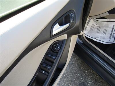 2018 Ford Focus SE,CONV PKG,RVC,SILVER CERTIFIED   - Photo 30 - Haddon Twp, NJ 08107