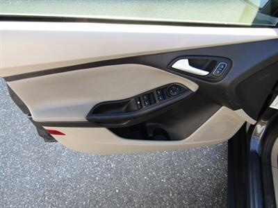 2018 Ford Focus SE,CONV PKG,RVC,SILVER CERTIFIED   - Photo 29 - Haddon Twp, NJ 08107