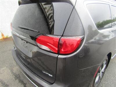 2017 Chrysler Pacifica LIMITED,COMFORT PKG,RVC,SILVER CERTIFIED   - Photo 22 - Haddon Twp, NJ 08107