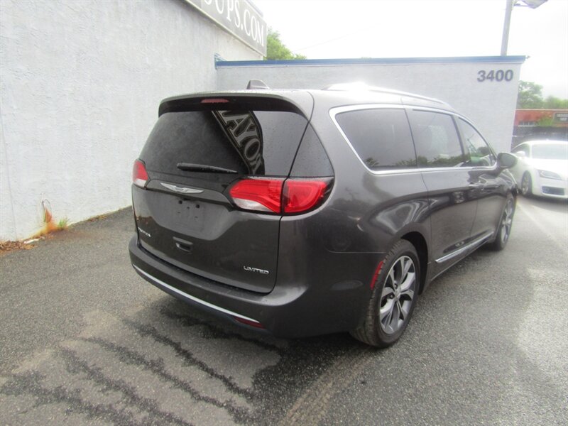 2017 Chrysler Pacifica LIMITED,COMFORT PKG,RVC,SILVER CERTIFIED - Photo 7 - Haddon Twp, NJ 08107