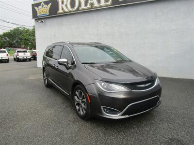2017 Chrysler Pacifica LIMITED,COMFORT PKG,RVC,SILVER CERTIFIED   - Photo 1 - Haddon Twp, NJ 08107