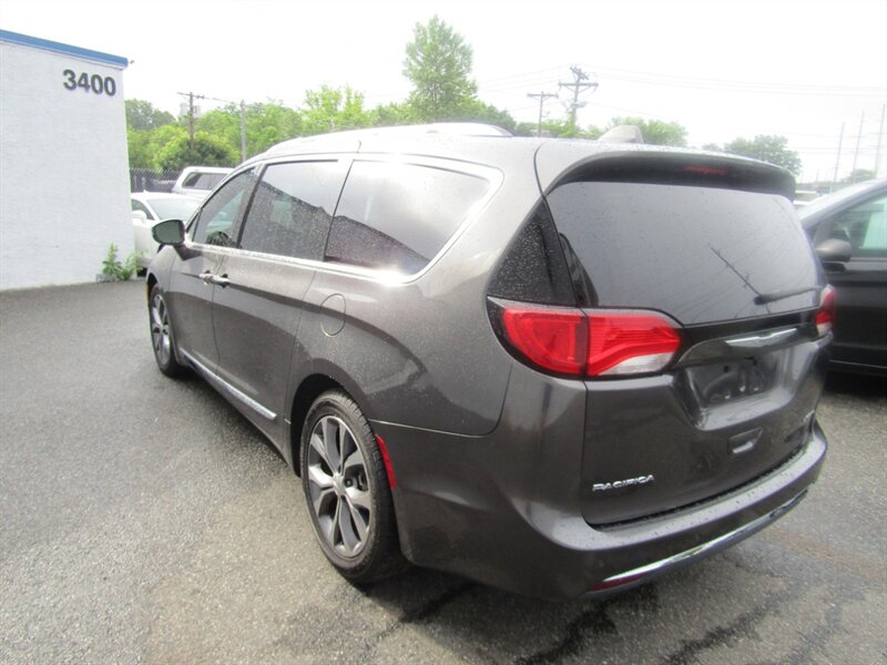 2017 Chrysler Pacifica LIMITED,COMFORT PKG,RVC,SILVER CERTIFIED - Photo 5 - Haddon Twp, NJ 08107