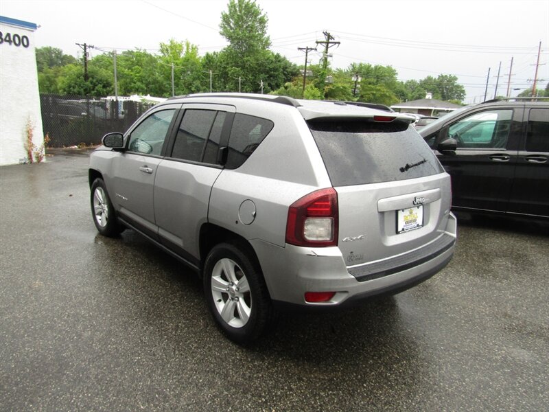 2017 Jeep Compass Latitude - Photo 5 - Haddon Twp, NJ 08107