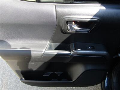 2018 Toyota Tacoma TRD SPORT.4X4,LEATHER,SUNROOF,SILVER CERTIFIED   - Photo 15 - Haddon Twp, NJ 08107