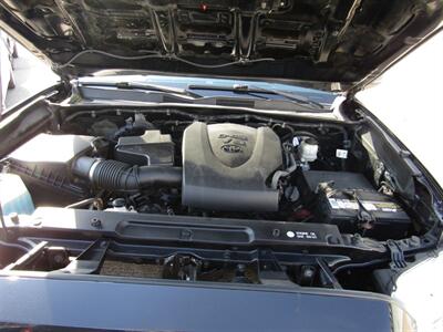 2018 Toyota Tacoma TRD SPORT.4X4,LEATHER,SUNROOF,SILVER CERTIFIED   - Photo 41 - Haddon Twp, NJ 08107