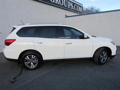 2017 Nissan Pathfinder AWD,,CONV PKG,PWR PKG,SILVER CERTIFIED   - Photo 8 - Haddon Twp, NJ 08107