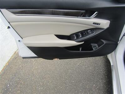 2021 Honda Accord EX-L,AWD,TECH PKG,COMFORT PKG,RVC,SILVER CERTIFIED - Photo 9 - Haddon Twp, NJ 08107
