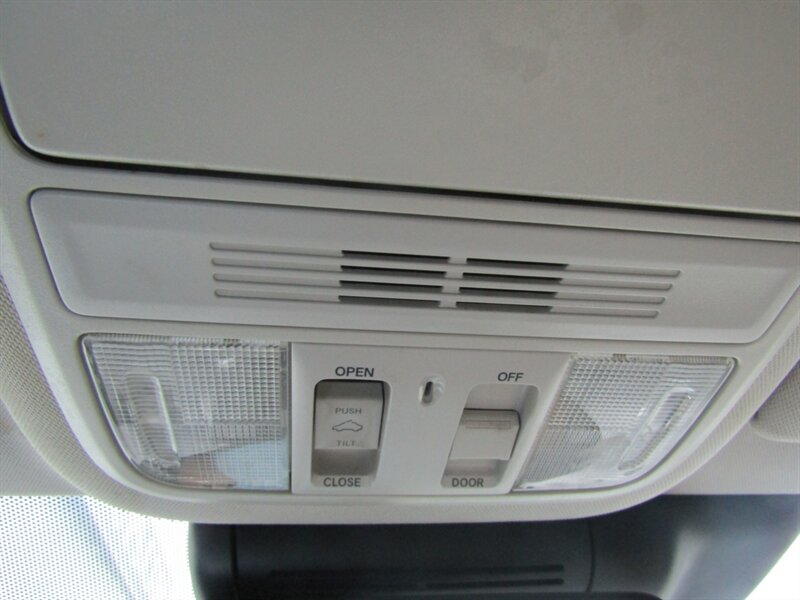 2021 Honda Accord EX-L,AWD,TECH PKG,COMFORT PKG,RVC,SILVER CERTIFIED - Photo 30 - Haddon Twp, NJ 08107