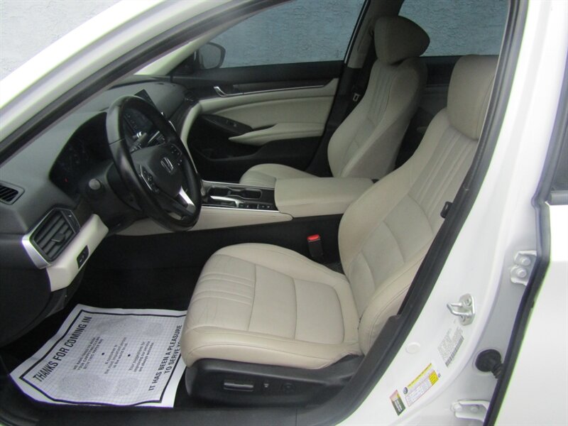 2021 Honda Accord EX-L,AWD,TECH PKG,COMFORT PKG,RVC,SILVER CERTIFIED - Photo 13 - Haddon Twp, NJ 08107