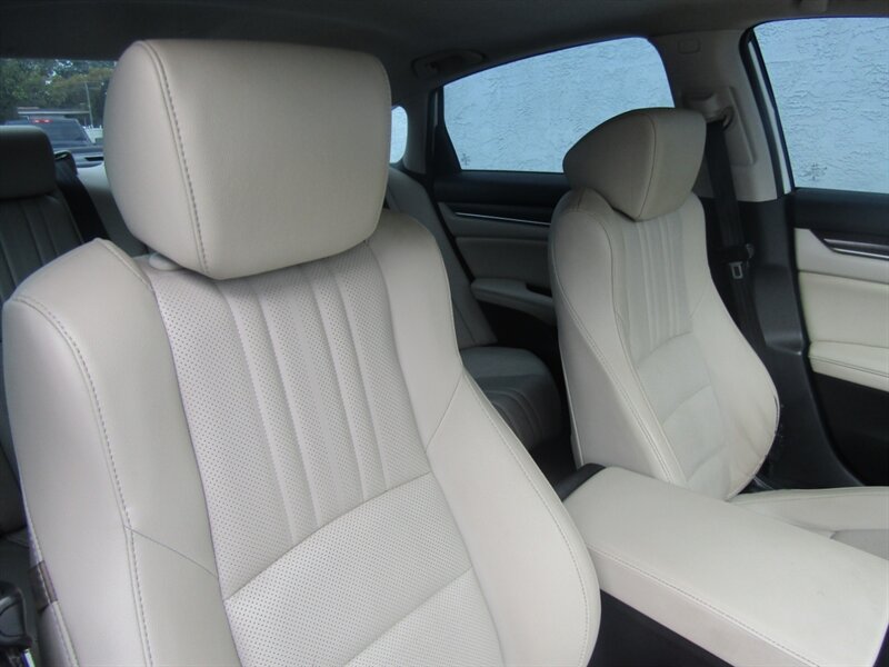 2021 Honda Accord EX-L,AWD,TECH PKG,COMFORT PKG,RVC,SILVER CERTIFIED - Photo 18 - Haddon Twp, NJ 08107
