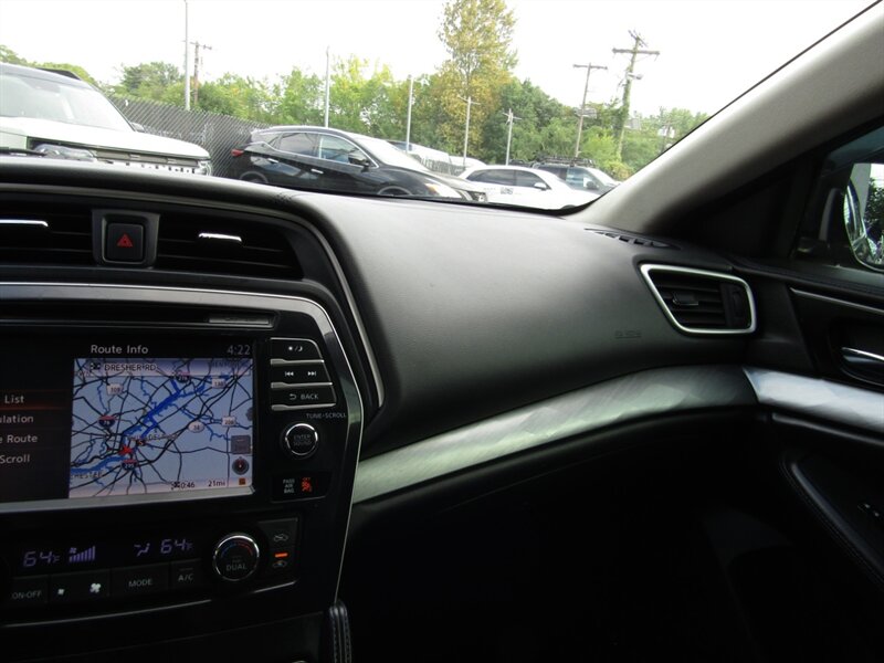 2016 Nissan Maxima S photo 46