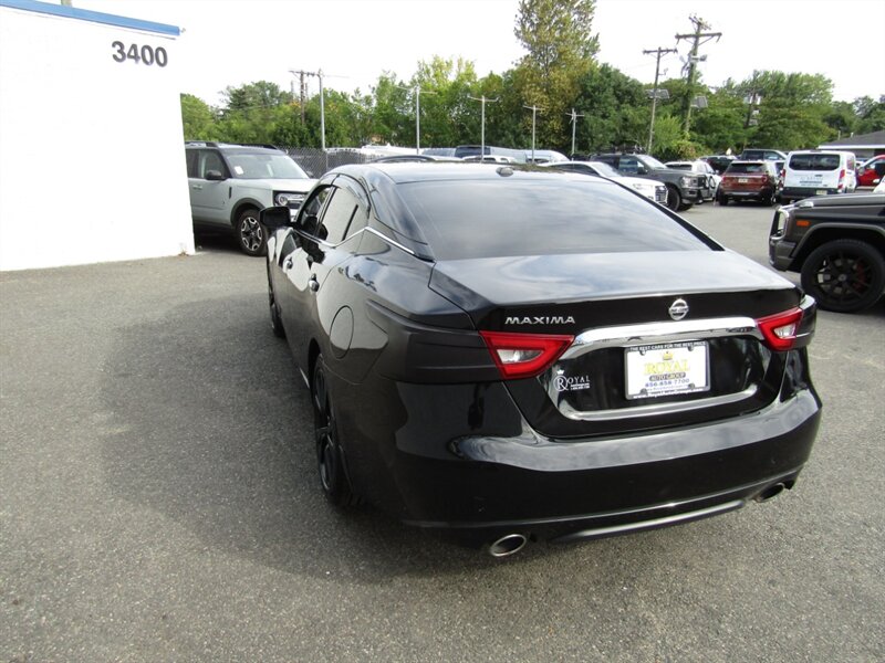 2016 Nissan Maxima S photo 25