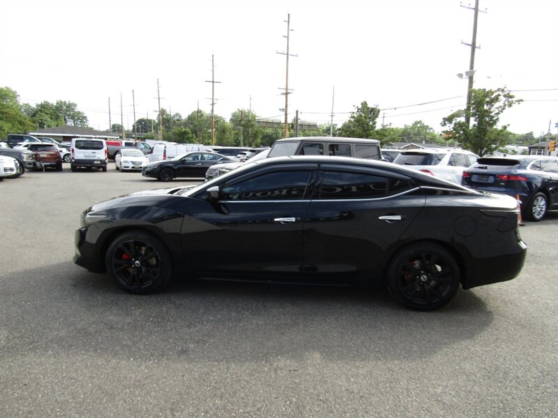 2016 Nissan Maxima S photo 3