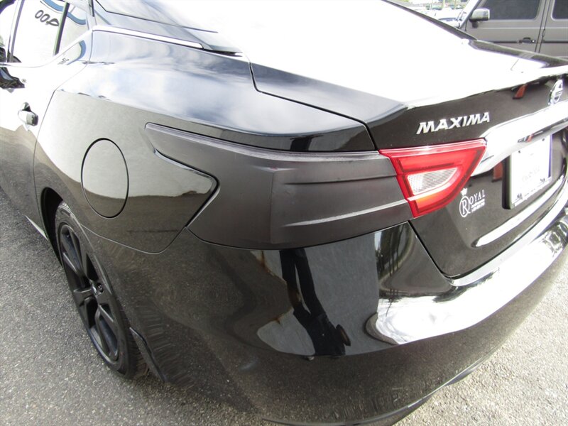 2016 Nissan Maxima S photo 19
