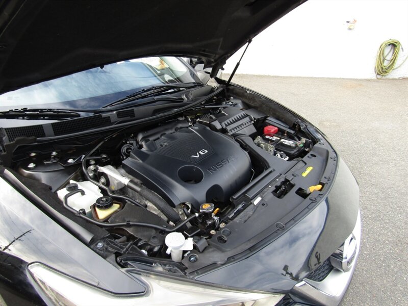 2016 Nissan Maxima S photo 52