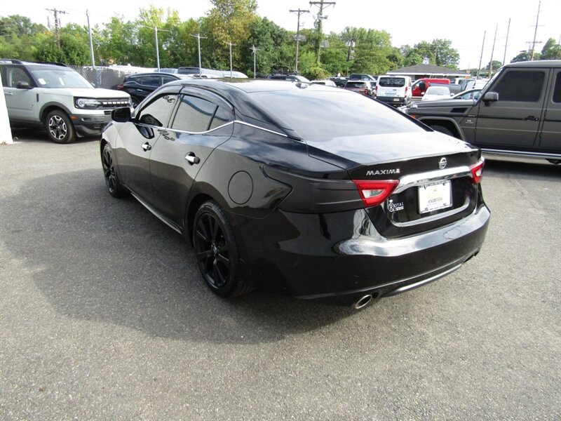 2016 Nissan Maxima S photo 4