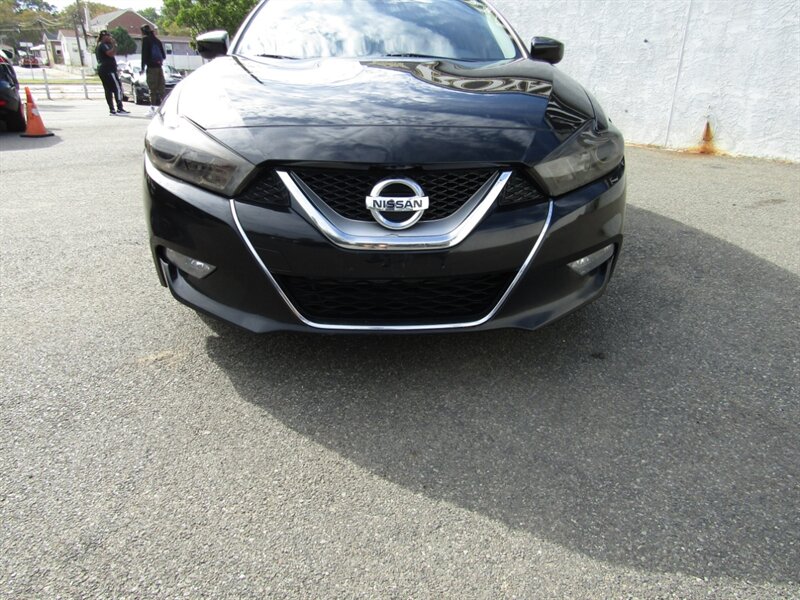 2016 Nissan Maxima S photo 10