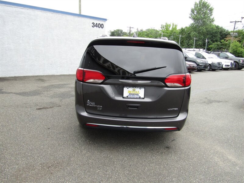 2020 Chrysler Pacifica Limited 35th Anniver - Photo 6 - Haddon Twp, NJ 08107