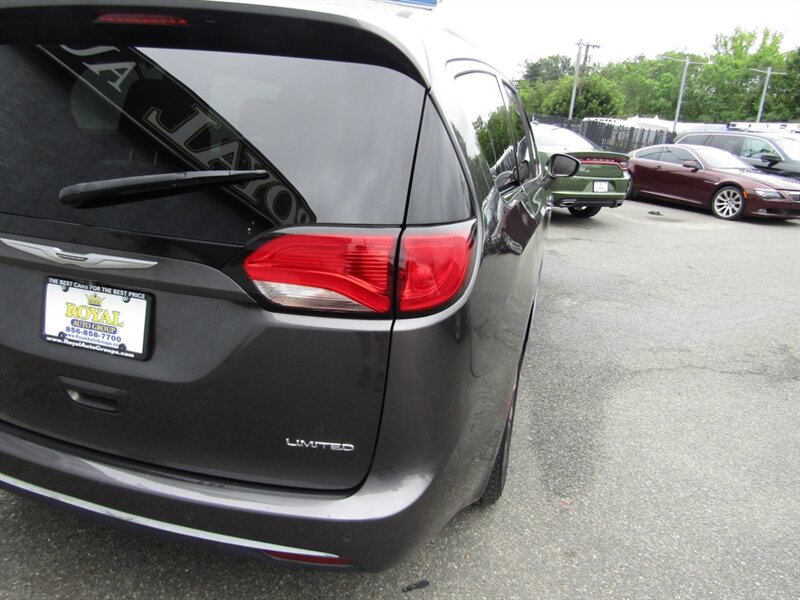 2020 Chrysler Pacifica Limited 35th Anniver - Photo 28 - Haddon Twp, NJ 08107