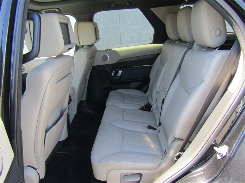 2019 Land Rover Discovery HSE,AWD, LUX PKG,DVD PKG,RVC,SILVER CERTIFIED - Photo 17 - Haddon Twp, NJ 08107